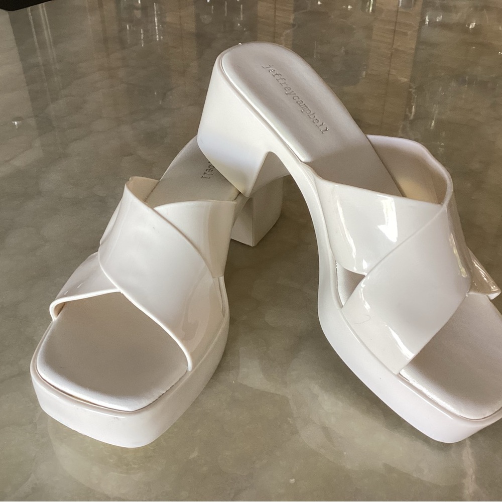 Jeffrey Campbell White Platform Mules/Slides sz 8